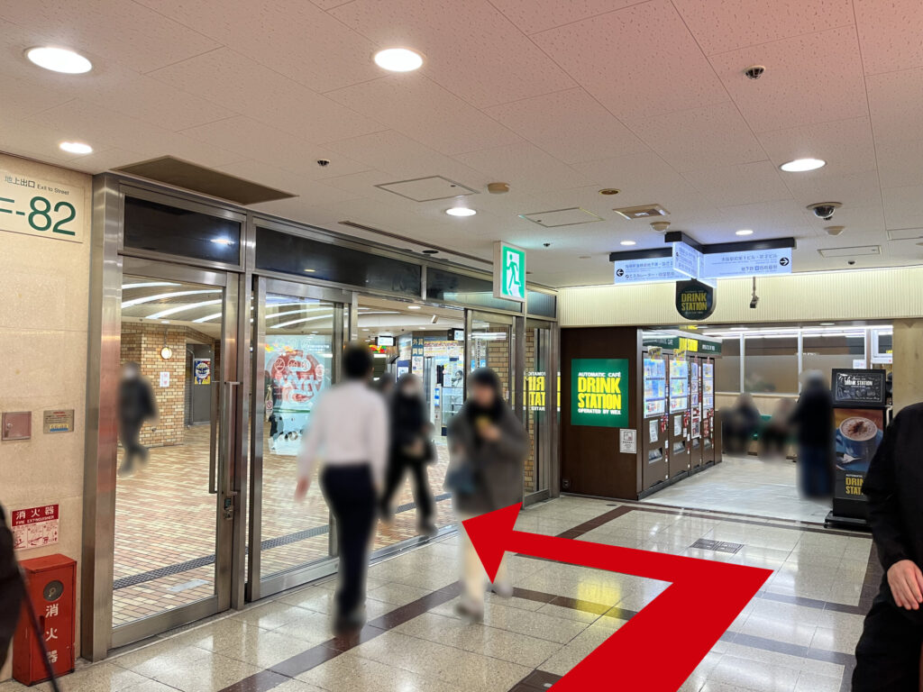 WeWork御堂筋フロンティアへのアクセス:第3ビル突き当たりを左手に進む