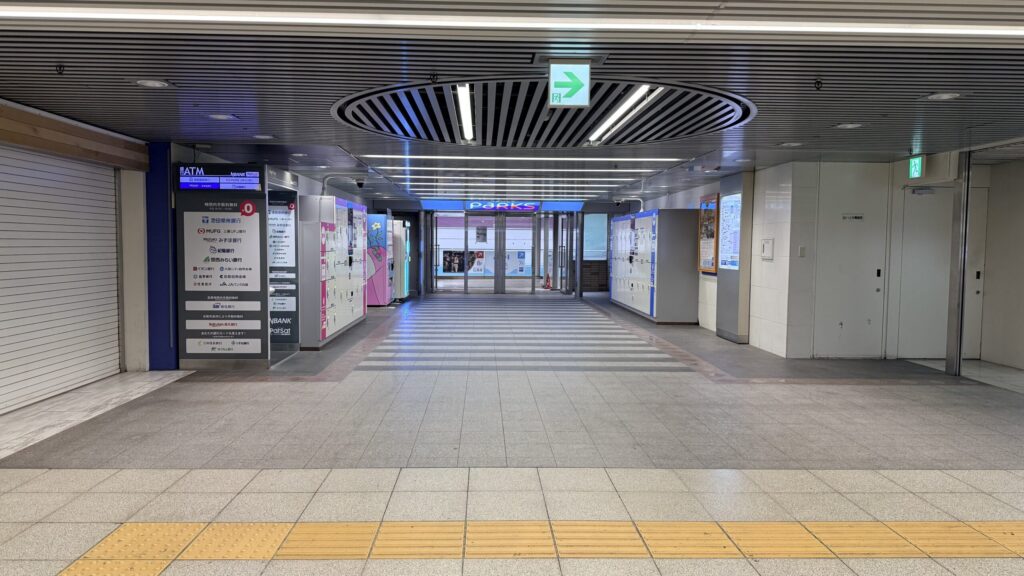 なんばパークスへの入口