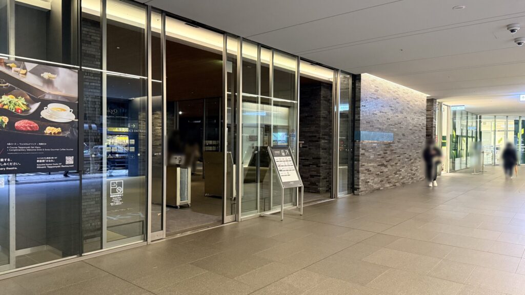 WeWork なんばスカイオへのアクセス：なんばスカイオオフィスエントランスの様子